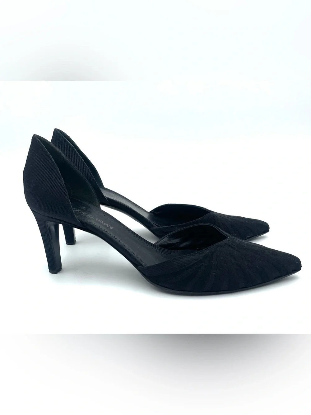Giorgio Armani Black Pointed Toe Pump Size 39.5